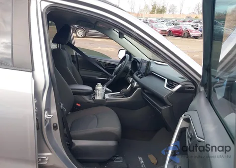 2021 Toyota Rav4 Le z USA, uszkodzony, nr VIN 2T3F1RFV0MC244619